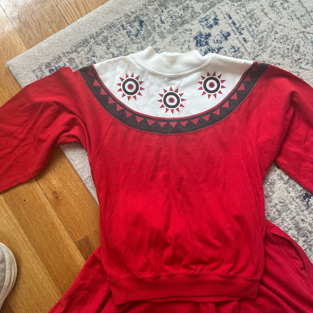 Red and White Geometric Vintage Skirt Set